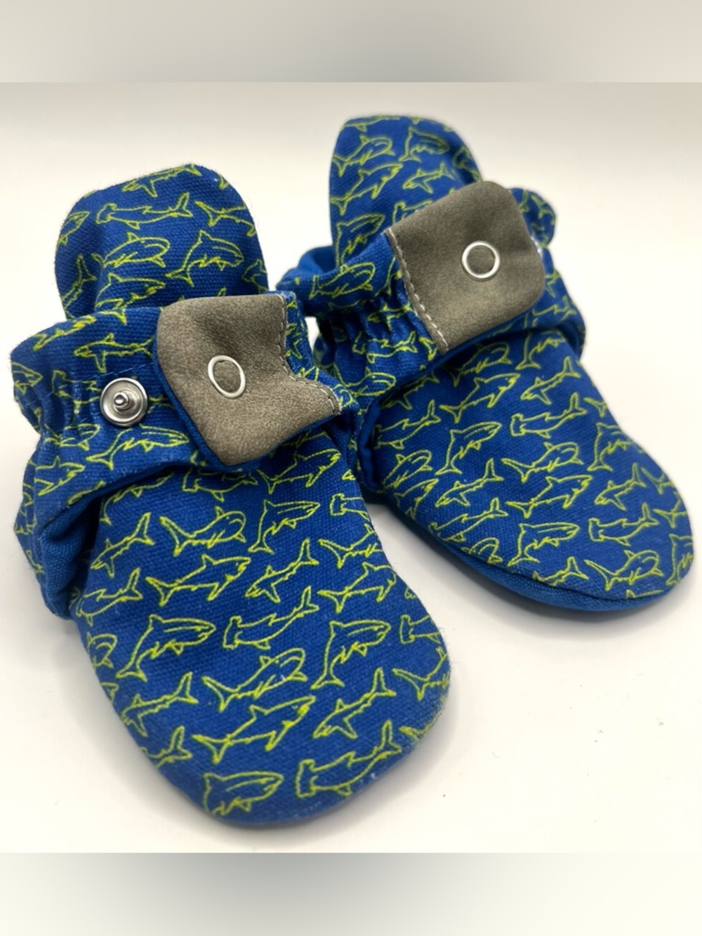 Robeez- Blue Snap Baby Shoes with Neon‎ Green Shark Print-6 to 12 Months